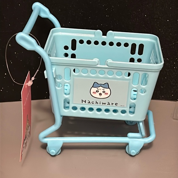 Chiikawa Mini Shopping cart featuring Hachiware - Picture 3 of 4